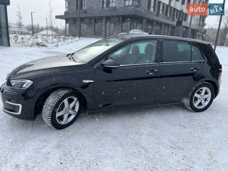 Хетчбек Volkswagen e-Golf 2014 в Кропивницькому