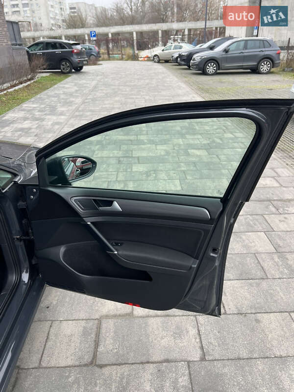 Хетчбек Volkswagen e-Golf 2020 в Львові