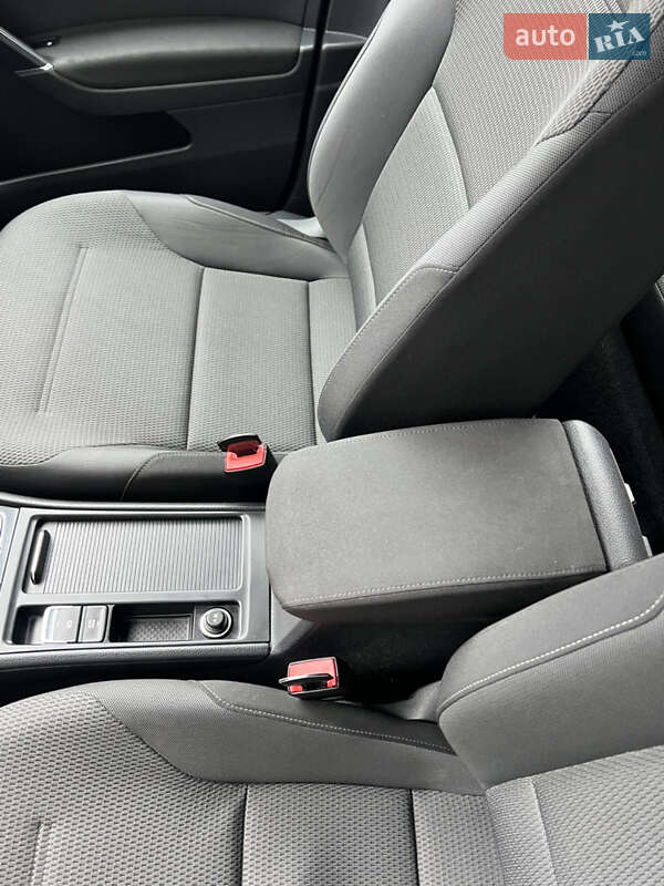 Хетчбек Volkswagen e-Golf 2020 в Львові