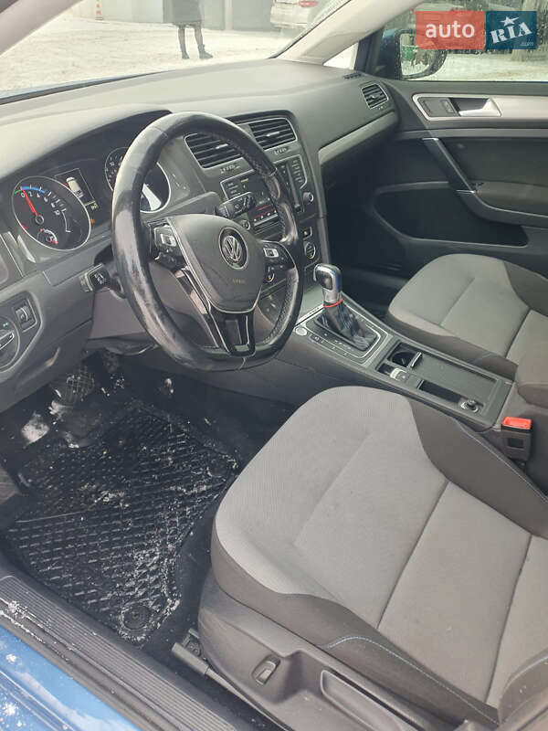 Хетчбек Volkswagen e-Golf 2016 в Києві фото 7 Хетчбек Volkswagen e-Golf 2016 в Києві