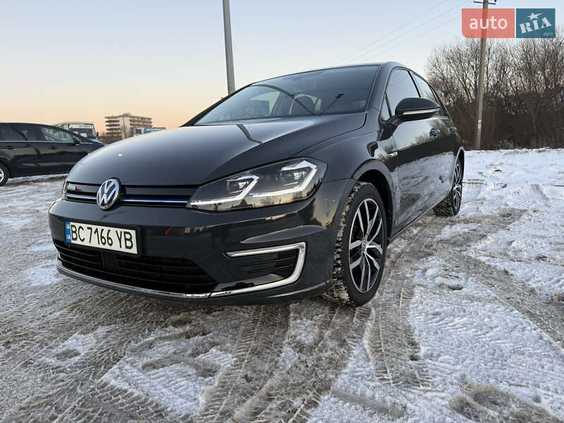 Хэтчбек Volkswagen e-Golf 2019 в Львове