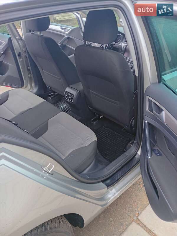 Хетчбек Volkswagen e-Golf 2014 в Олександрії