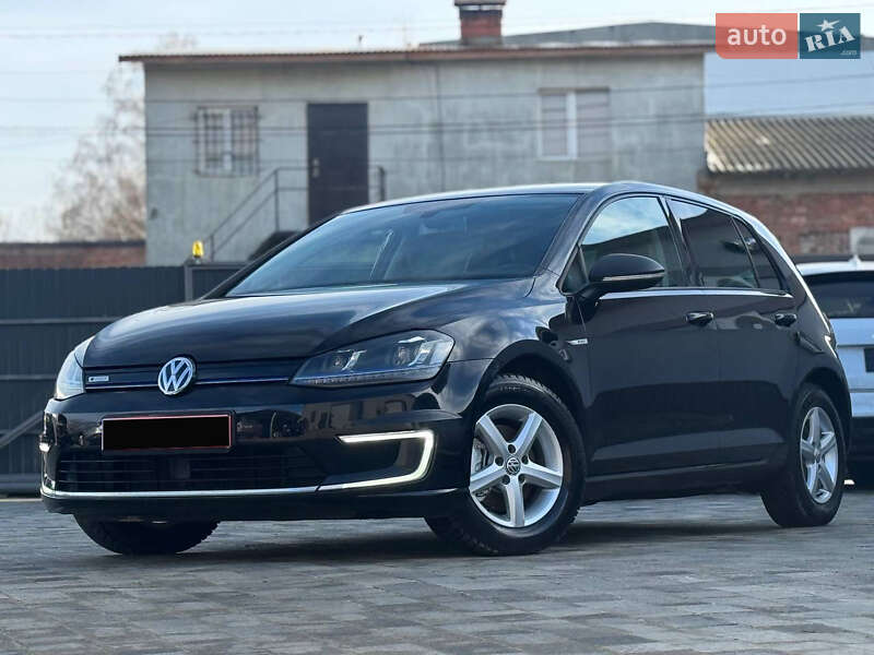 Volkswagen e-Golf 2015