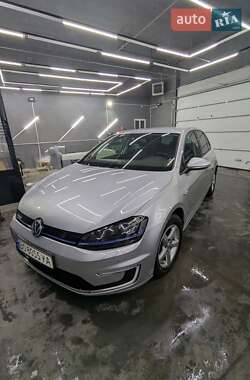 Хэтчбек Volkswagen e-Golf 2016 в Тернополе