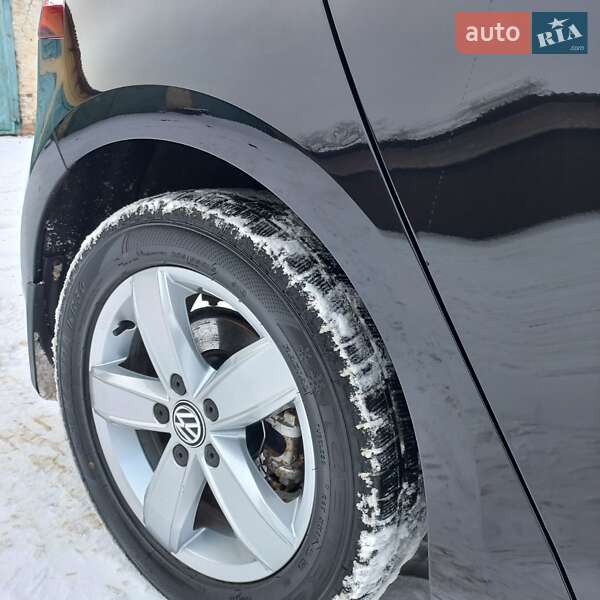 Хэтчбек Volkswagen e-Golf 2016 в Козельце