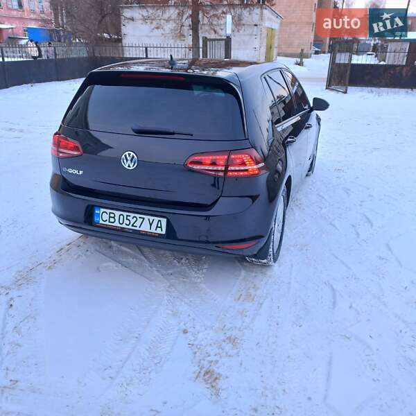 Хэтчбек Volkswagen e-Golf 2016 в Козельце