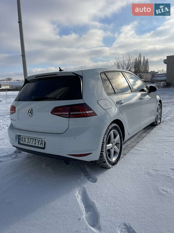 Хэтчбек Volkswagen e-Golf 2014 в Харькове фото 5 Хэтчбек Volkswagen e-Golf 2014 в Харькове