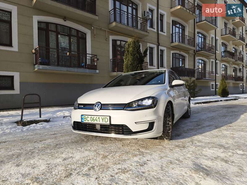 Хэтчбек Volkswagen e-Golf 2014 в Львове
