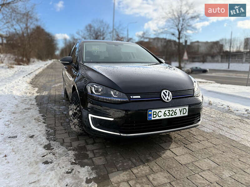 Хетчбек Volkswagen e-Golf 2016 в Львові