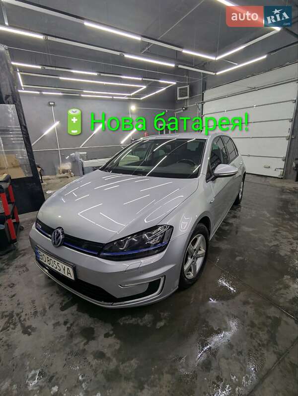 Хетчбек Volkswagen e-Golf 2016 в Тернополі фото Хетчбек Volkswagen e-Golf 2016 в Тернополі
