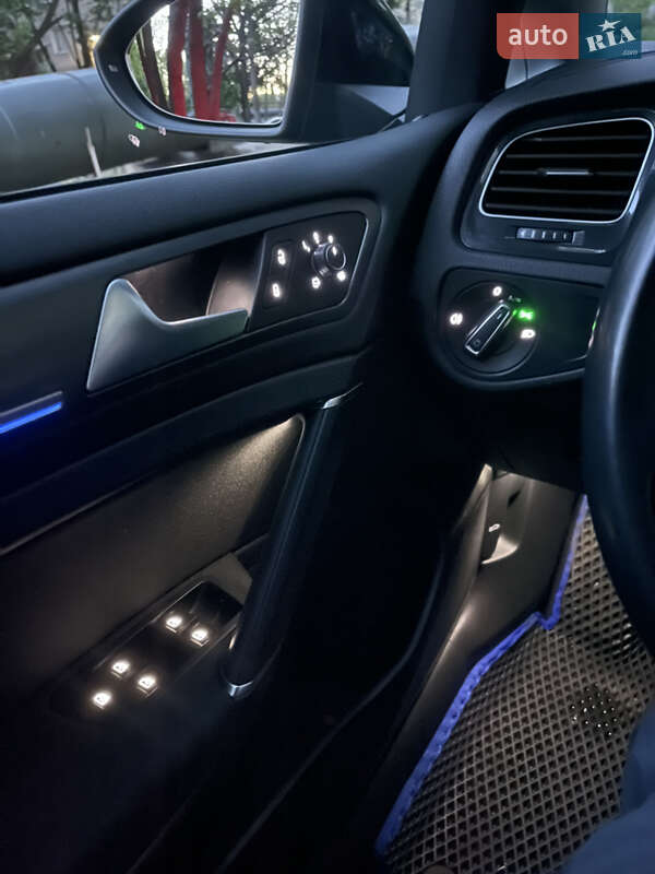 Хэтчбек Volkswagen e-Golf 2019 в Одессе фото 38 Хэтчбек Volkswagen e-Golf 2019 в Одессе