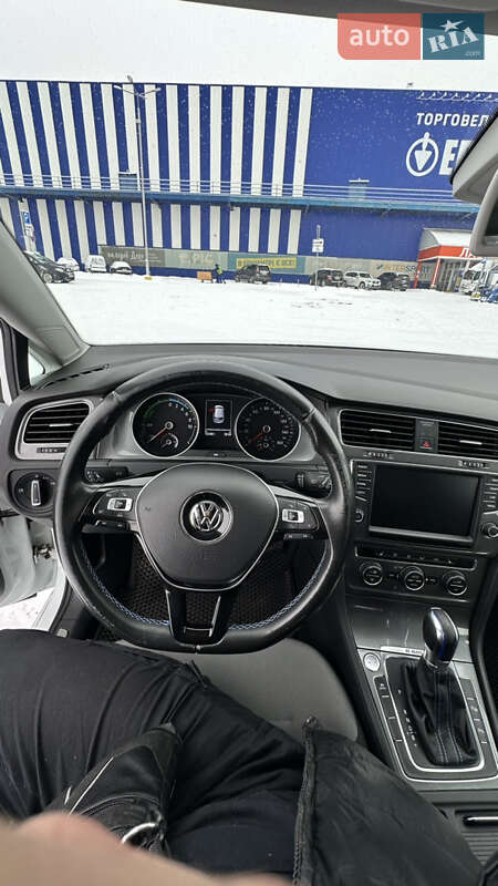 Хэтчбек Volkswagen e-Golf 2014 в Ровно