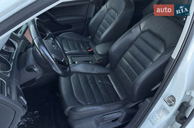 Хетчбек Volkswagen e-Golf 2014 в Дніпрі