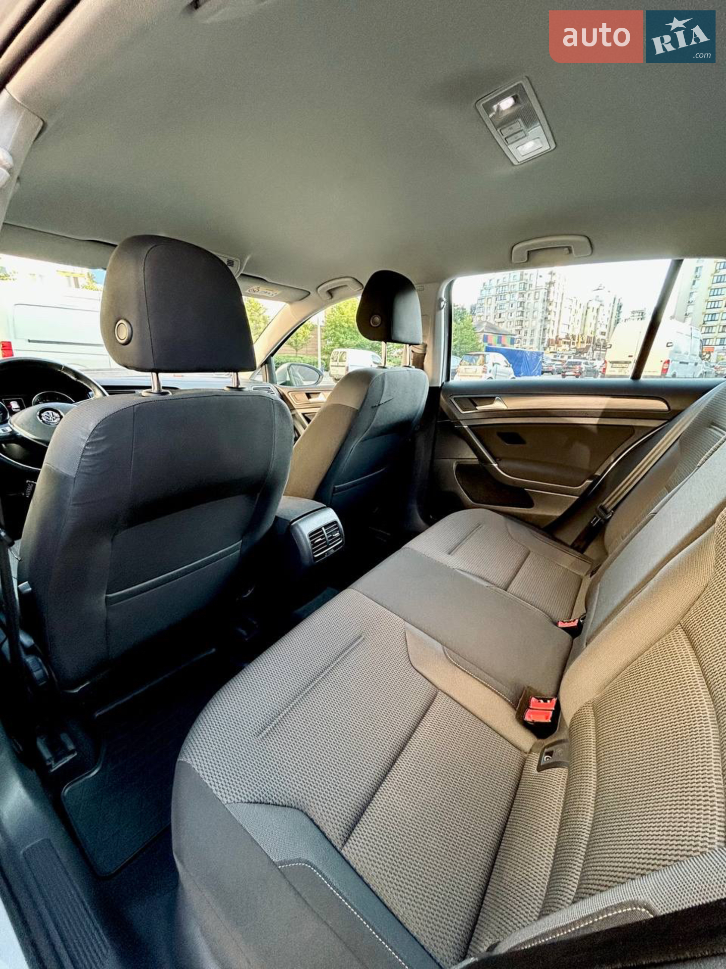 2019 Volkswagen Golf - мініатюра 12