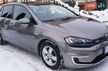 Хетчбек Volkswagen e-Golf 2015 в Луцьку