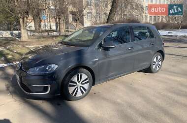 Хэтчбек Volkswagen e-Golf 2014 в Кривом Роге