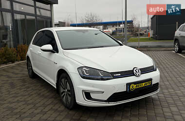 Хэтчбек Volkswagen e-Golf 2015 в Мукачево