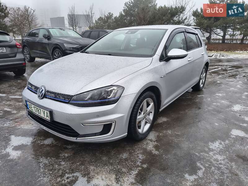 Volkswagen e-Golf 2014