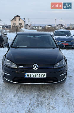 Хэтчбек Volkswagen e-Golf 2014 в Ивано-Франковске
