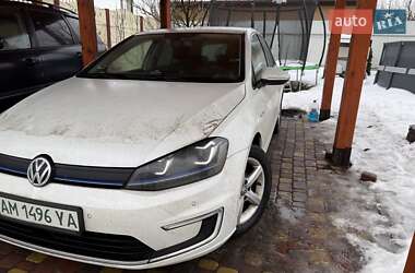 Хетчбек Volkswagen e-Golf 2015 в Боярці