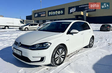 Хэтчбек Volkswagen e-Golf 2017 в Ровно