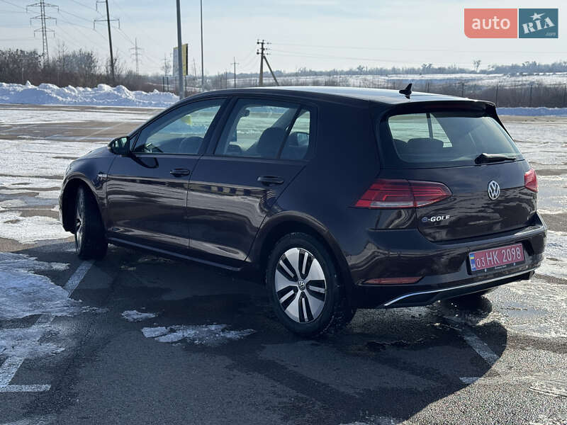Хэтчбек Volkswagen e-Golf 2017 в Ровно