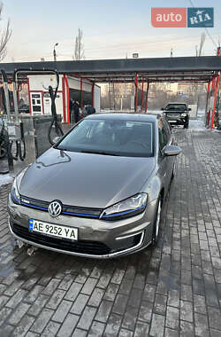 Хетчбек Volkswagen e-Golf 2014 в Кривому Розі