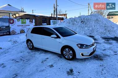 Хэтчбек Volkswagen e-Golf 2015 в Лубнах