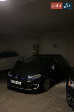 Хэтчбек Volkswagen e-Golf 2015 в Тернополе
