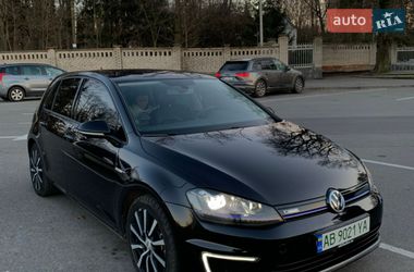 Хетчбек Volkswagen e-Golf 2015 в Вінниці