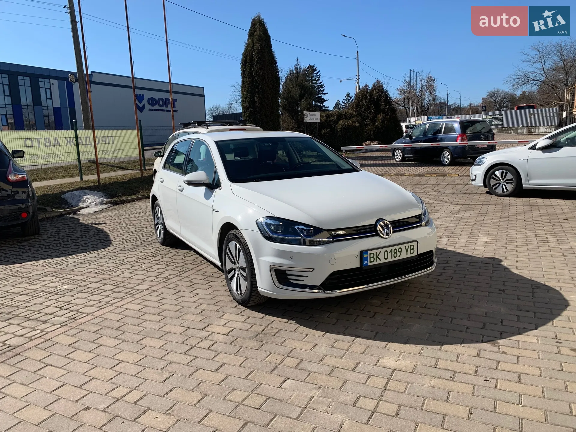 2019 Volkswagen Golf - мініатюра 2