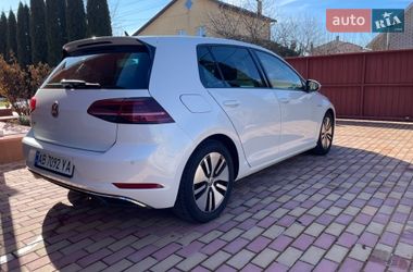 Хетчбек Volkswagen e-Golf 2017 в Вінниці