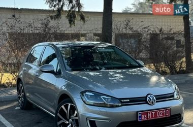 Хэтчбек Volkswagen e-Golf 2018 в Дубно
