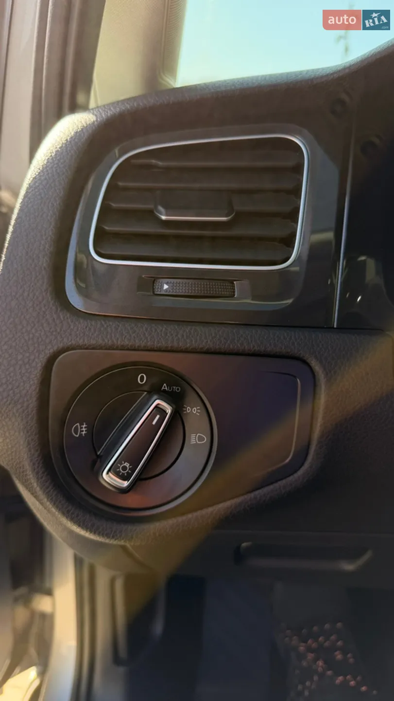 2019 Volkswagen Golf - мініатюра 18