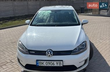 Хэтчбек Volkswagen e-Golf 2014 в Рожище
