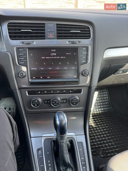 Хэтчбек Volkswagen e-Golf 2014 в Рожище