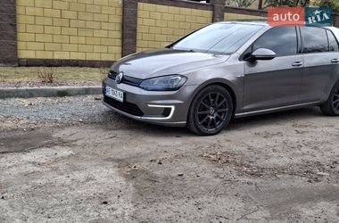 Хэтчбек Volkswagen e-Golf 2014 в Днепре