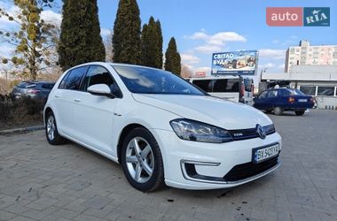 Хэтчбек Volkswagen e-Golf 2015 в Хмельницком