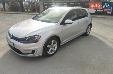 Хэтчбек Volkswagen e-Golf 2015 в Каменец-Подольском