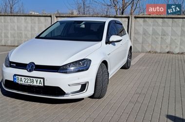 Хэтчбек Volkswagen e-Golf 2014 в Кропивницком