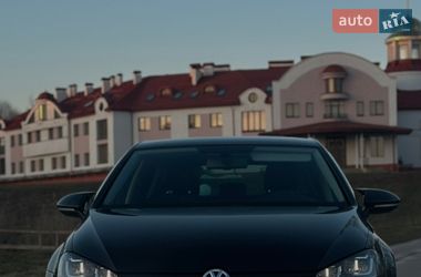 Хетчбек Volkswagen e-Golf 2015 в Львові
