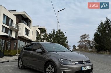 Хэтчбек Volkswagen e-Golf 2016 в Ужгороде