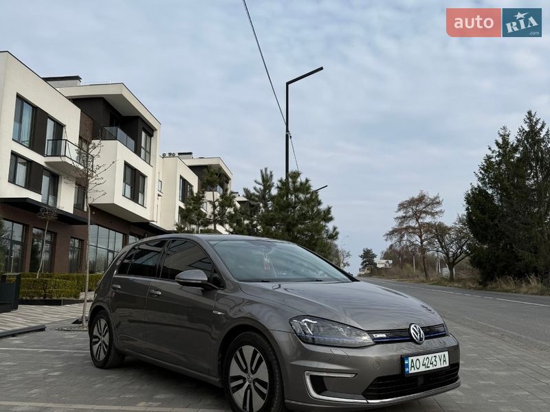 Volkswagen e-Golf 2016