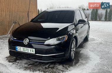 Хетчбек Volkswagen e-Golf 2017 в Чернівцях