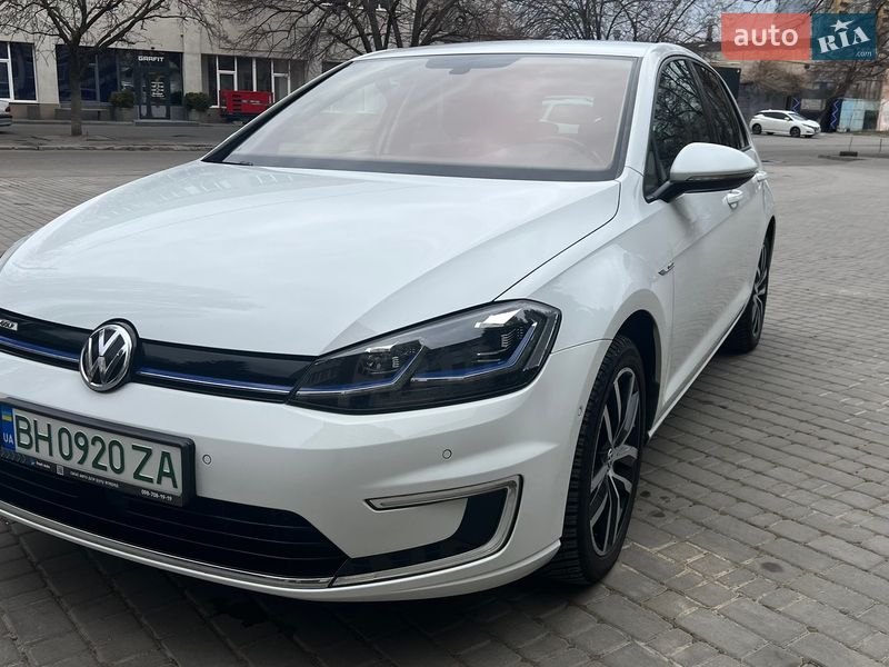 Хэтчбек Volkswagen e-Golf 2018 в Одессе