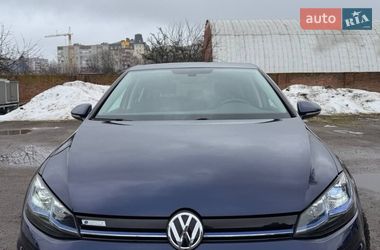 Хэтчбек Volkswagen e-Golf 2017 в Луцке