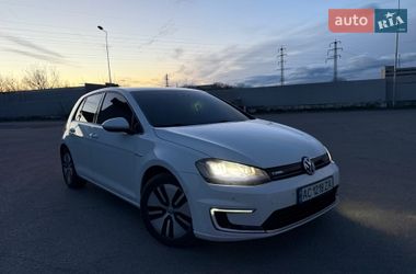 Хэтчбек Volkswagen e-Golf 2014 в Ужгороде