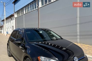 Хетчбек Volkswagen e-Golf 2016 в Києві