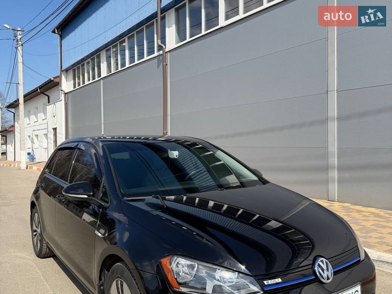 Volkswagen e-Golf 2016