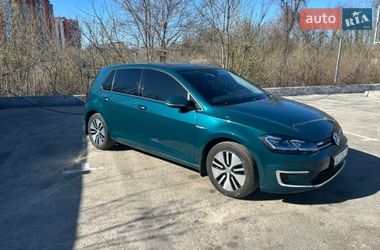 Хетчбек Volkswagen e-Golf 2018 в Дніпрі